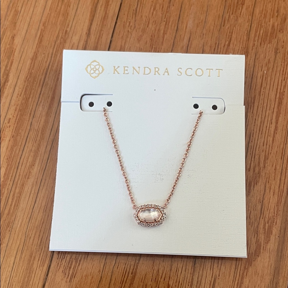 Kendra Scott Chelsea Mother of Pearl Rose Gold Pendant Necklace